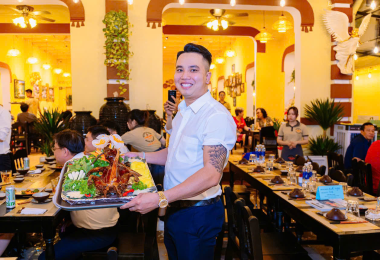 Ảnh 5: Đặc sản của quán: chồn hương hấp sả